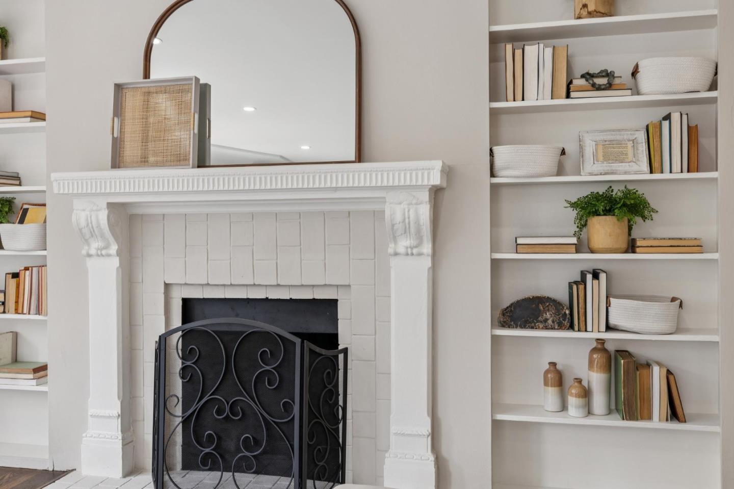 Detail Gallery Image 10 of 78 For 2615 Lincoln Way, San Francisco,  CA 94122 - 3 Beds | 2 Baths