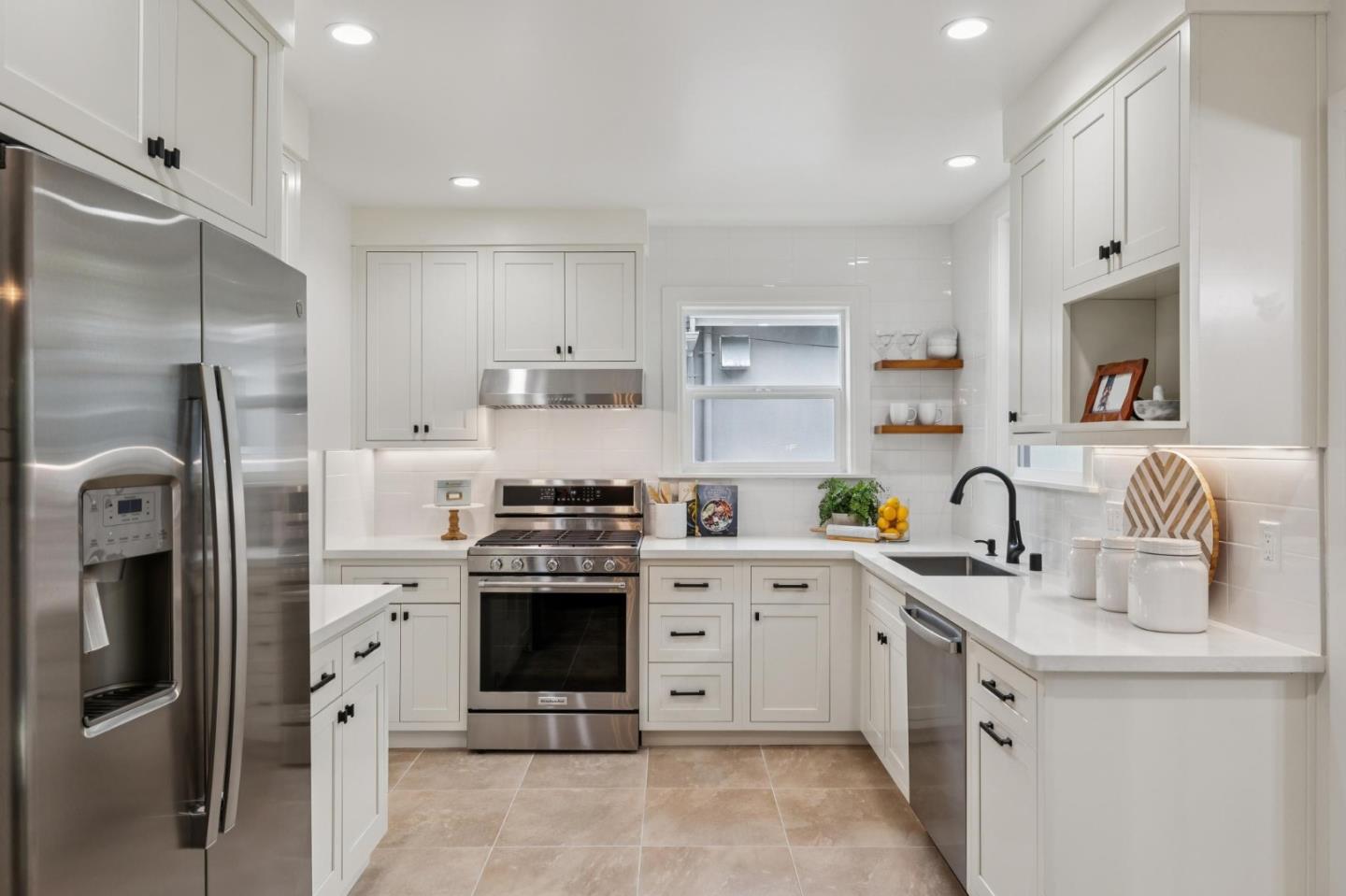 Detail Gallery Image 31 of 78 For 2615 Lincoln Way, San Francisco,  CA 94122 - 3 Beds | 2 Baths