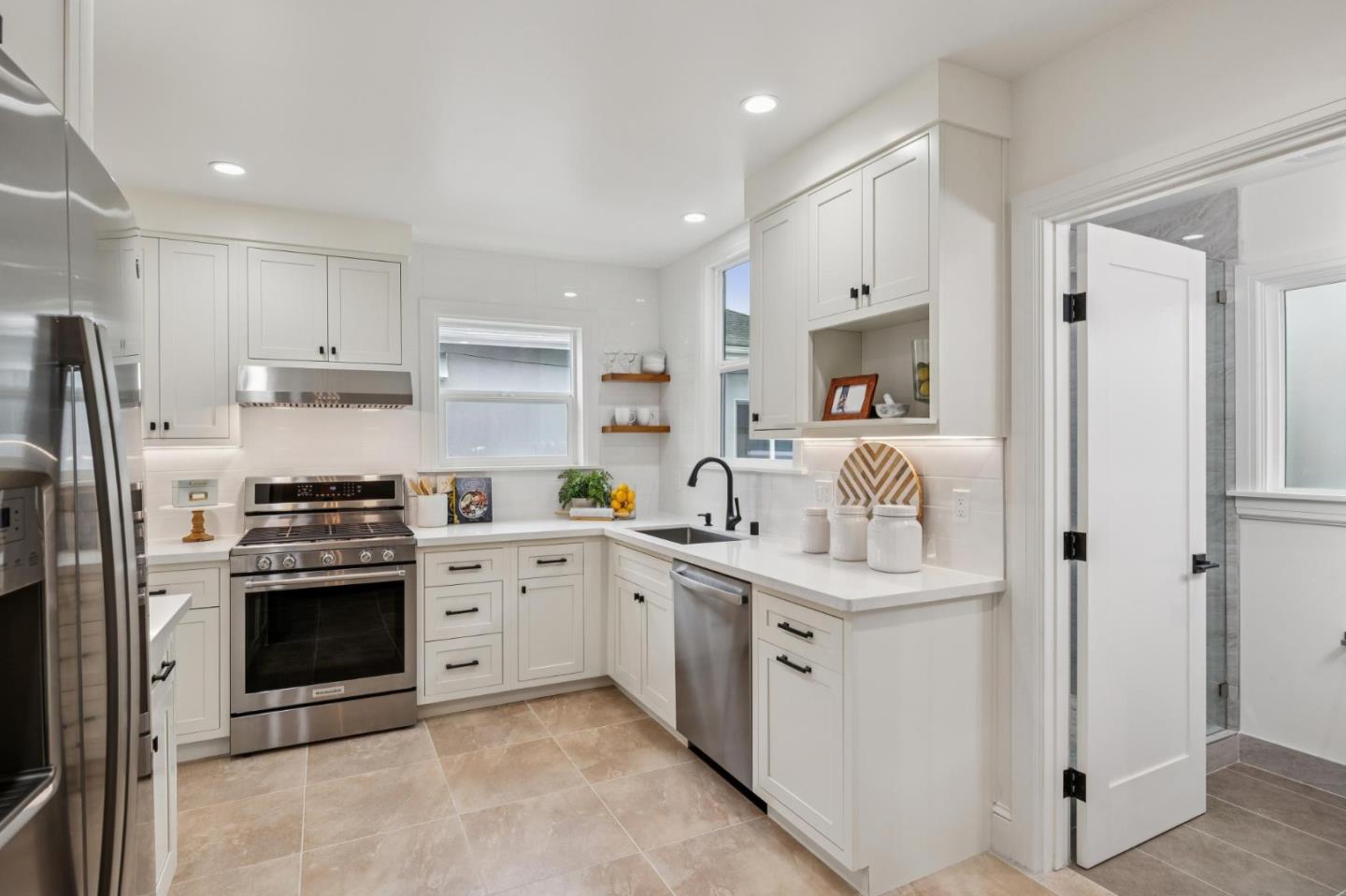 Detail Gallery Image 32 of 78 For 2615 Lincoln Way, San Francisco,  CA 94122 - 3 Beds | 2 Baths