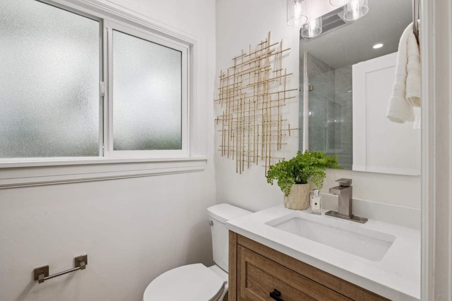 Detail Gallery Image 42 of 78 For 2615 Lincoln Way, San Francisco,  CA 94122 - 3 Beds | 2 Baths