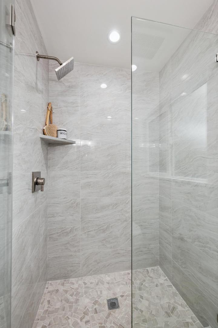 Detail Gallery Image 44 of 78 For 2615 Lincoln Way, San Francisco,  CA 94122 - 3 Beds | 2 Baths