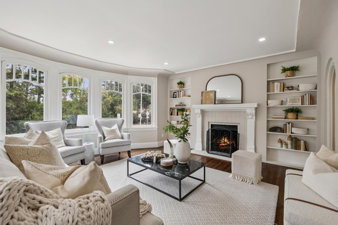 Detail Gallery Image 7 of 78 For 2615 Lincoln Way, San Francisco,  CA 94122 - 3 Beds | 2 Baths