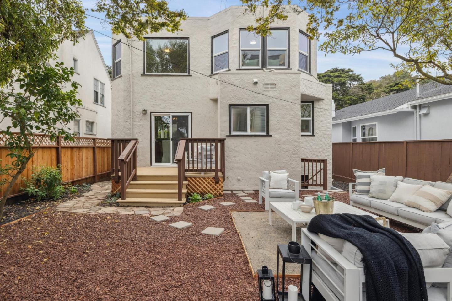 Detail Gallery Image 72 of 78 For 2615 Lincoln Way, San Francisco,  CA 94122 - 3 Beds | 2 Baths