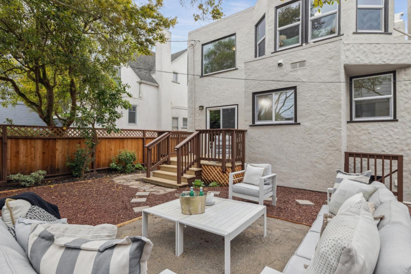 Detail Gallery Image 74 of 78 For 2615 Lincoln Way, San Francisco,  CA 94122 - 3 Beds | 2 Baths