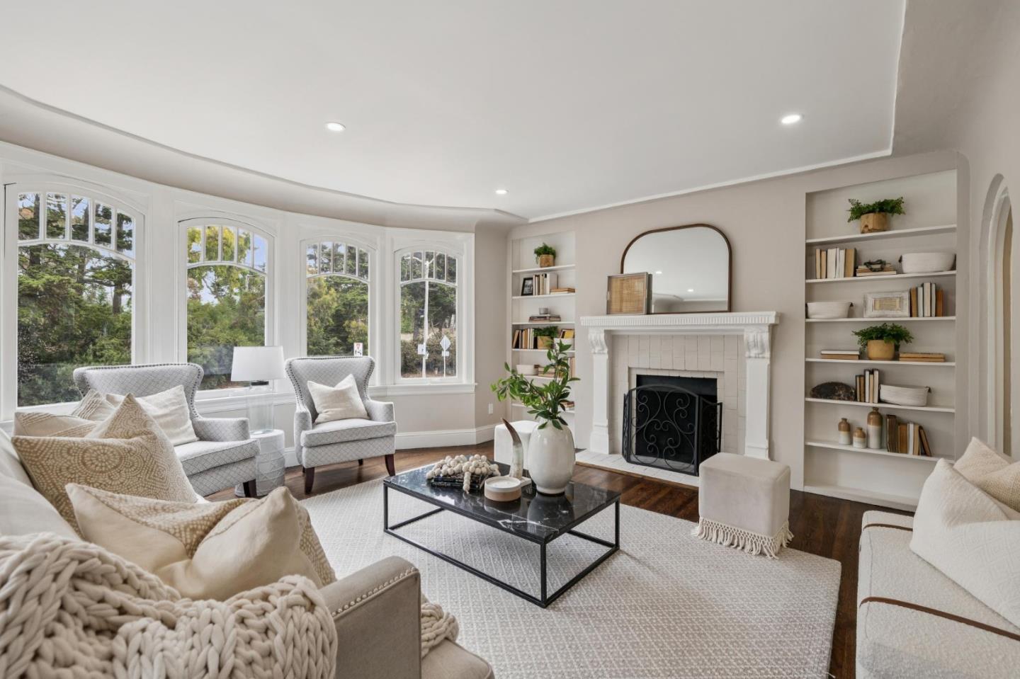 Detail Gallery Image 8 of 78 For 2615 Lincoln Way, San Francisco,  CA 94122 - 3 Beds | 2 Baths