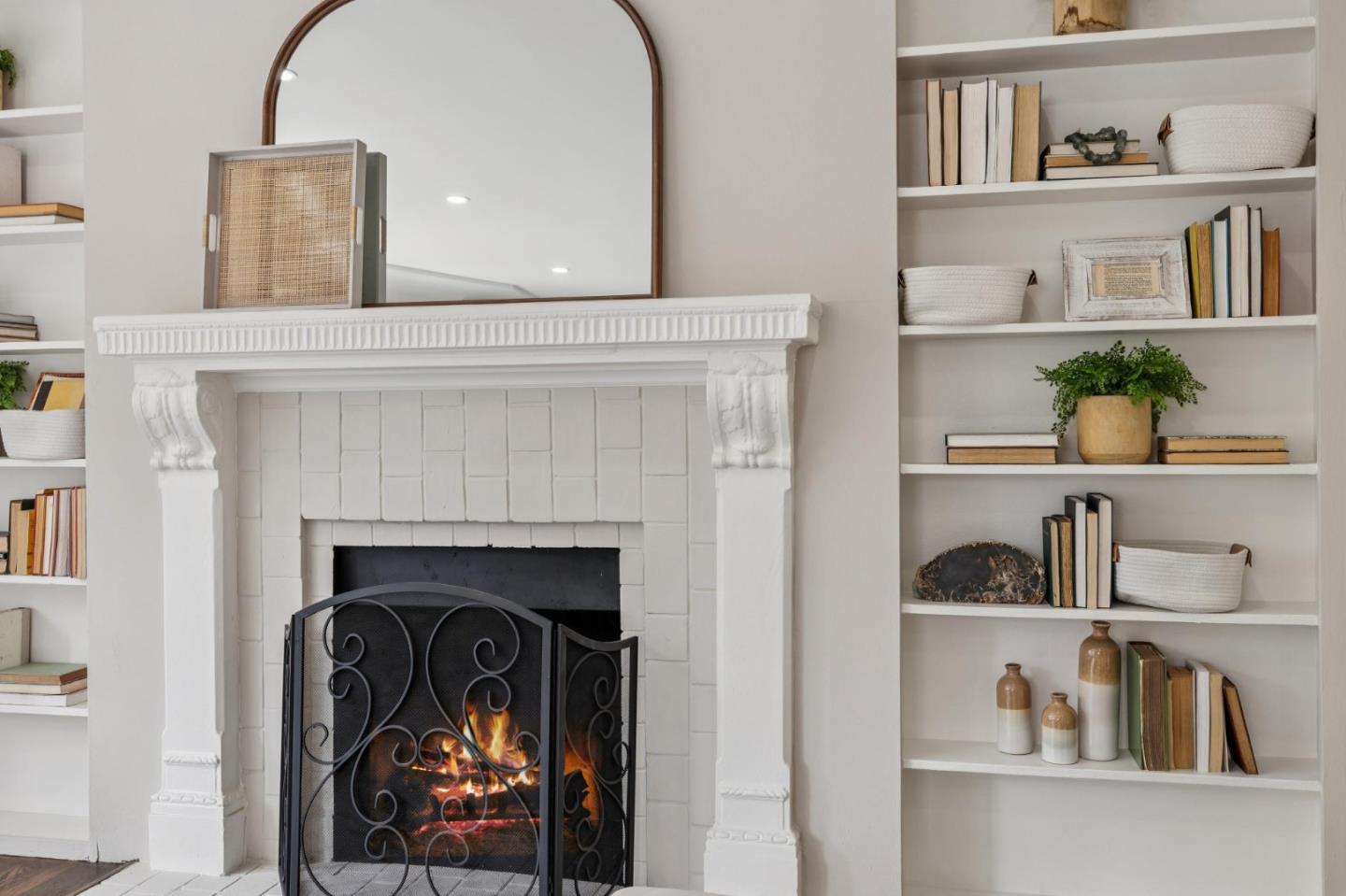 Detail Gallery Image 9 of 78 For 2615 Lincoln Way, San Francisco,  CA 94122 - 3 Beds | 2 Baths