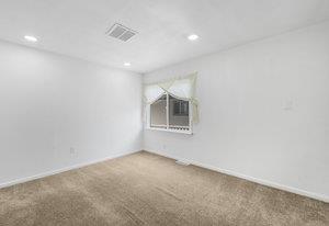Detail Gallery Image 7 of 18 For 2580 Senter Rd #455,  San Jose,  CA 95111 - 3 Beds | 2/1 Baths