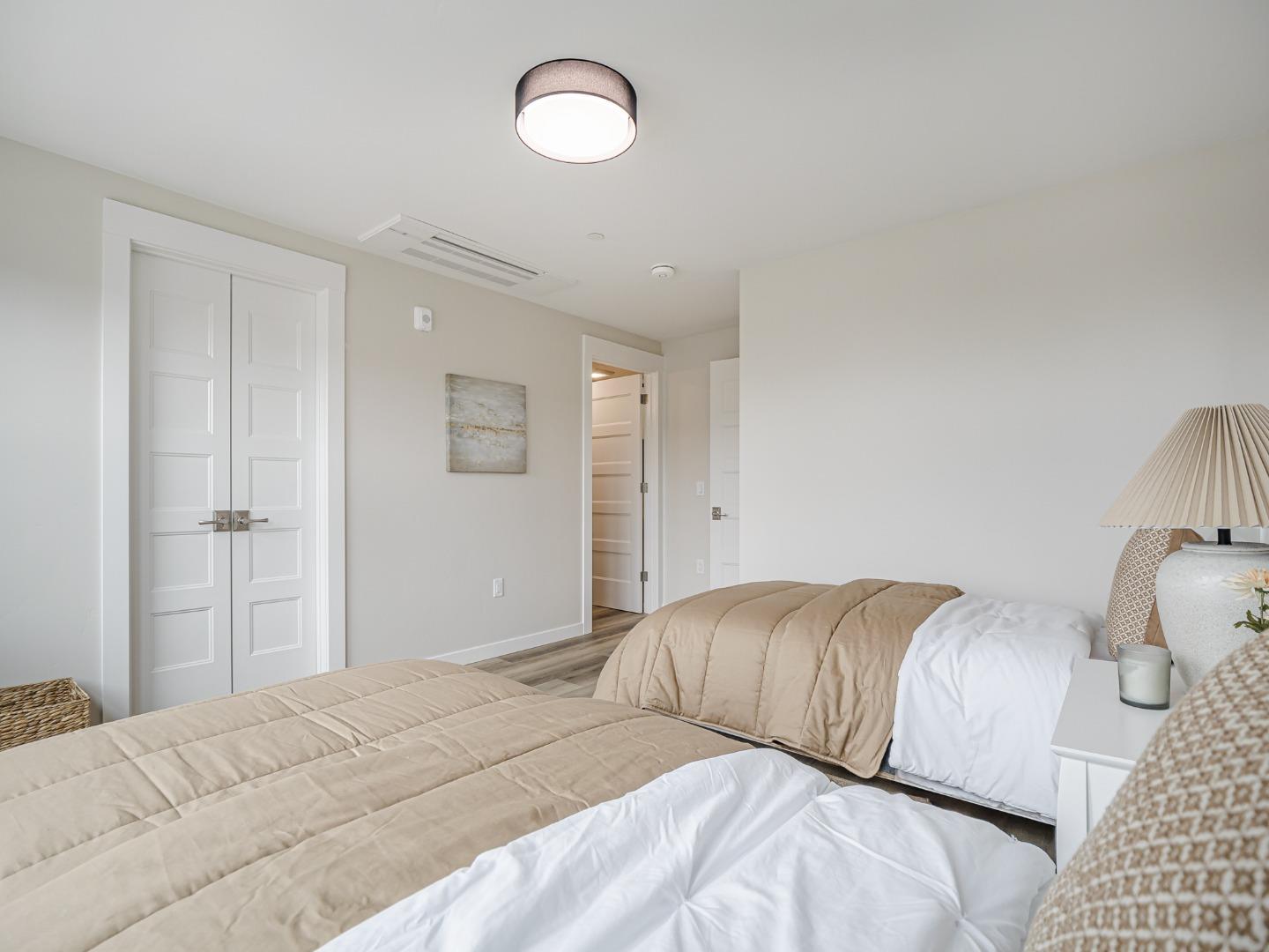 Detail Gallery Image 17 of 47 For 121 Aptos Village Way #2,  Aptos,  CA 95003 - 3 Beds | 3 Baths