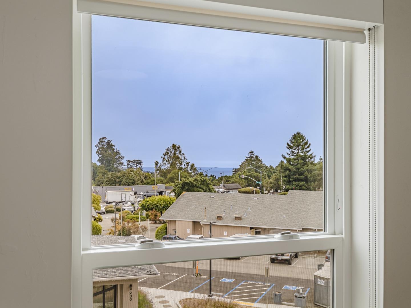 Detail Gallery Image 27 of 47 For 121 Aptos Village Way #2,  Aptos,  CA 95003 - 3 Beds | 3 Baths