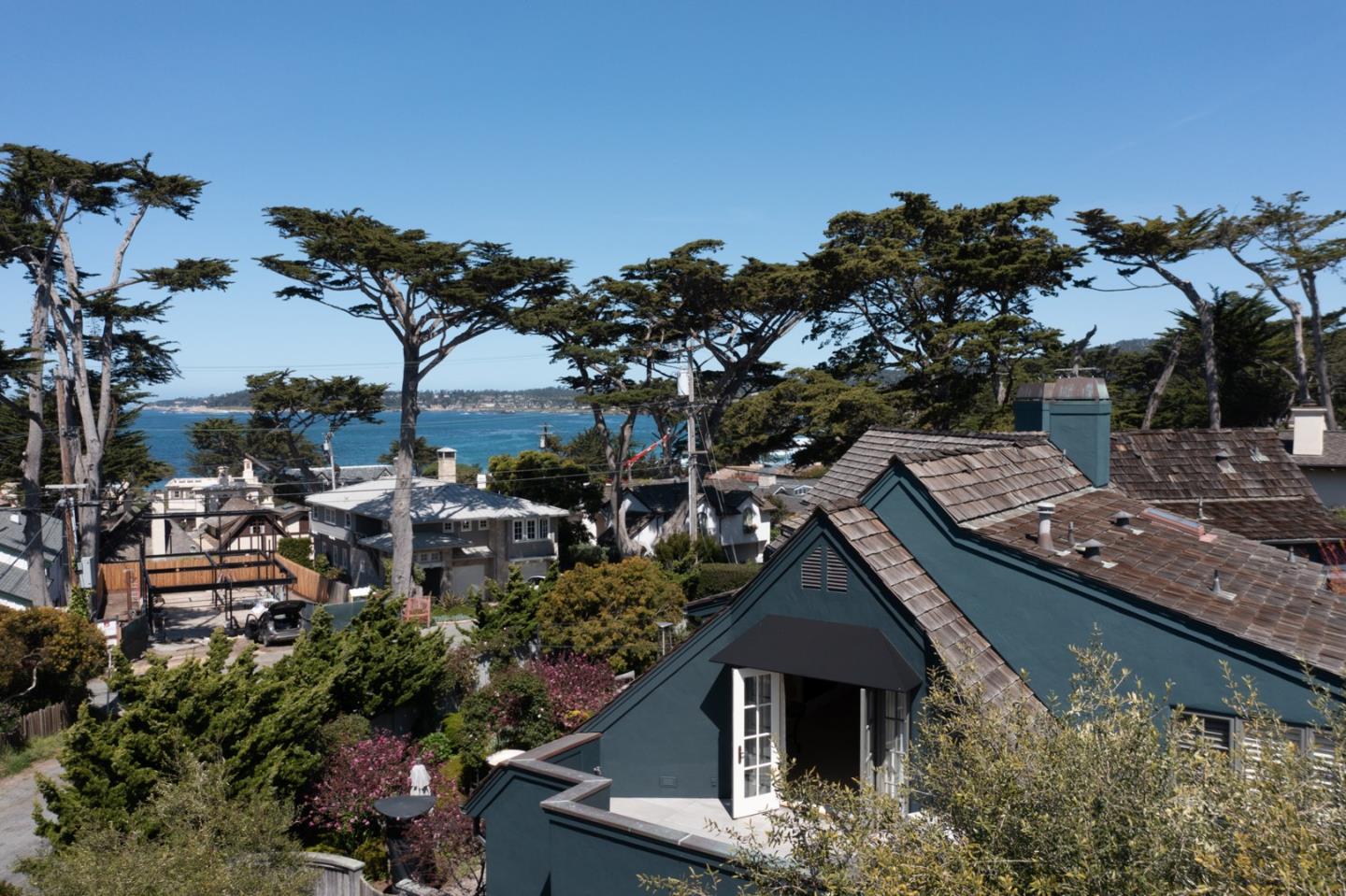 Detail Gallery Image 22 of 23 For 26167 Valley View Ave, Carmel,  CA 93923 - 3 Beds | 3/1 Baths