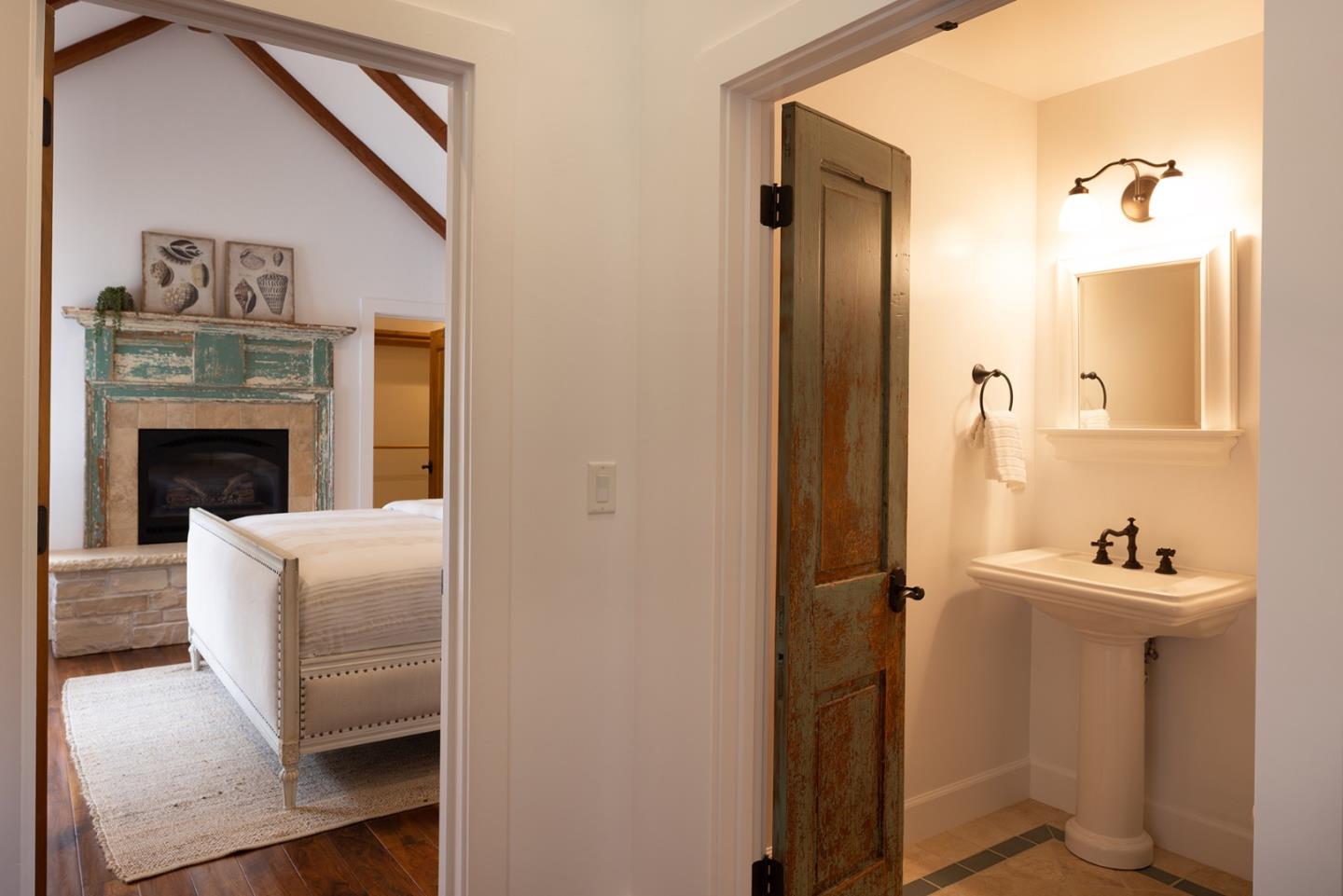 Detail Gallery Image 13 of 31 For 0 Guadalupe 4 Nw of 1st, Carmel,  CA 93921 - 3 Beds | 3/1 Baths