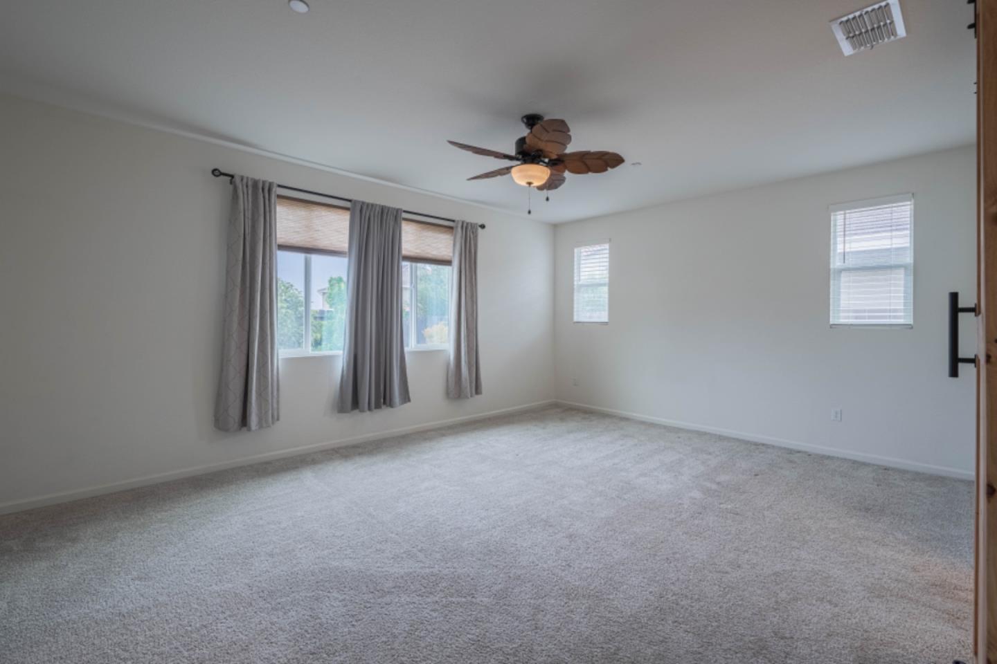 Detail Gallery Image 23 of 60 For 1121 Trailside Dr, San Juan Bautista,  CA 95045 - 4 Beds | 3/1 Baths