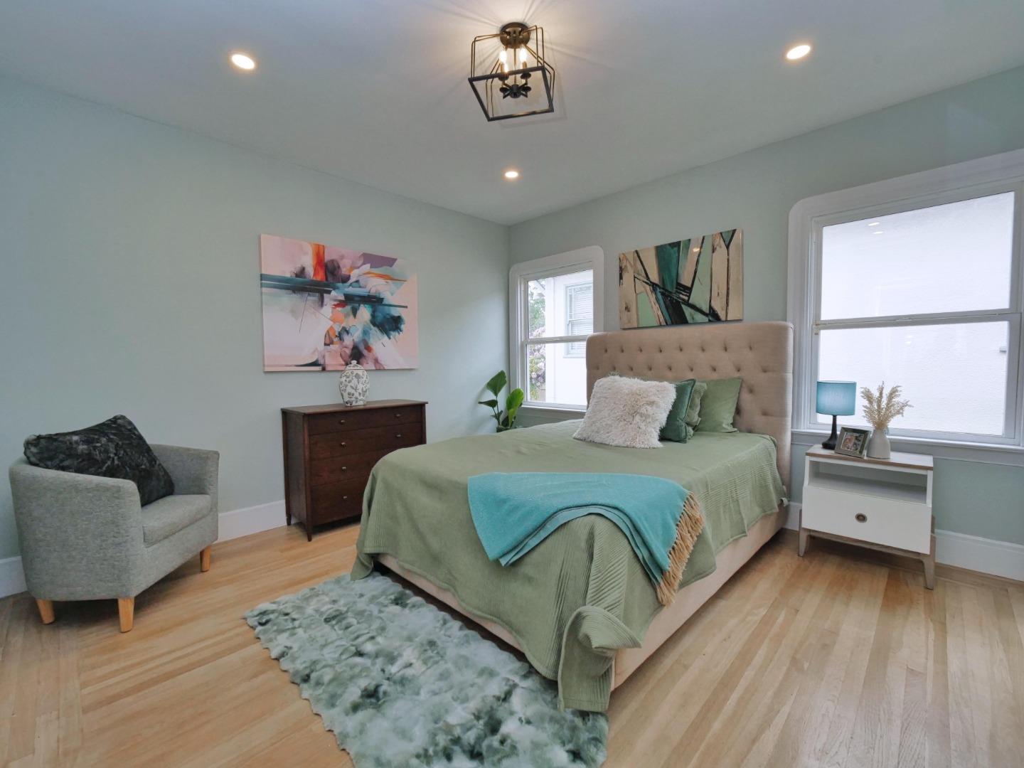 Detail Gallery Image 10 of 33 For 3000 56th Ave, Oakland,  CA 94605 - 4 Beds | 2 Baths