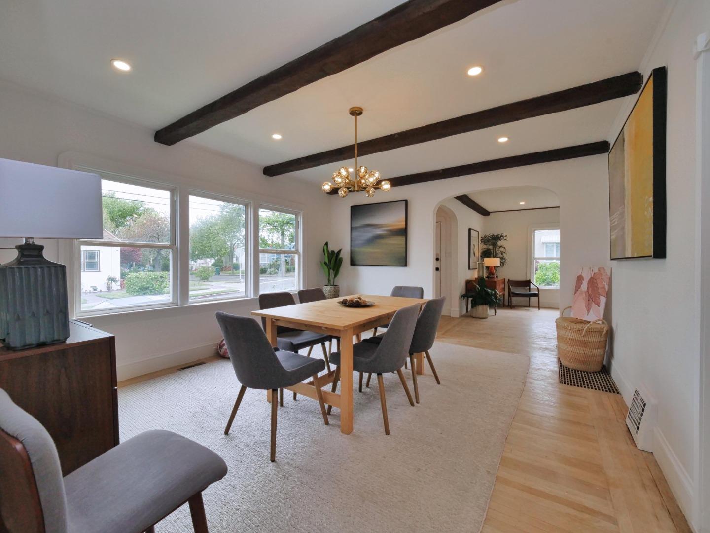 Detail Gallery Image 7 of 33 For 3000 56th Ave, Oakland,  CA 94605 - 4 Beds | 2 Baths