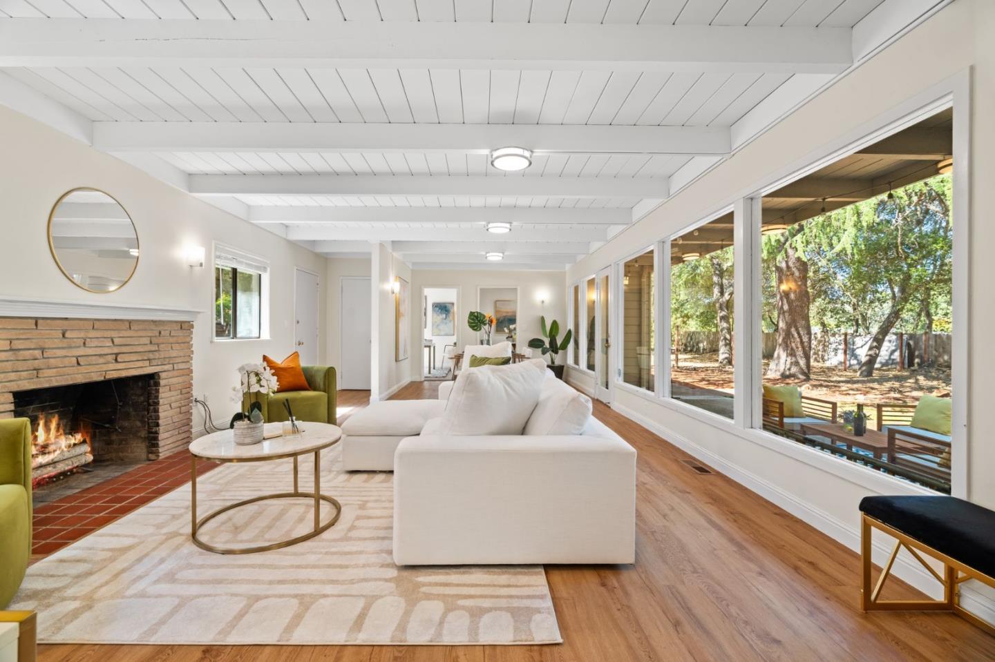 Detail Gallery Image 10 of 32 For 20141 Mendelsohn Ln, Saratoga,  CA 95070 - 4 Beds | 2 Baths