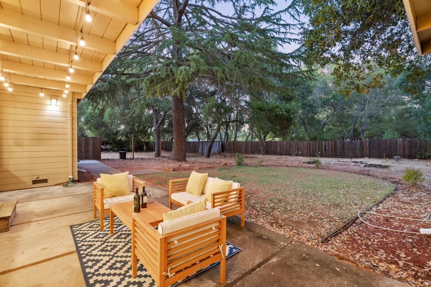 Detail Gallery Image 27 of 32 For 20141 Mendelsohn Ln, Saratoga,  CA 95070 - 4 Beds | 2 Baths