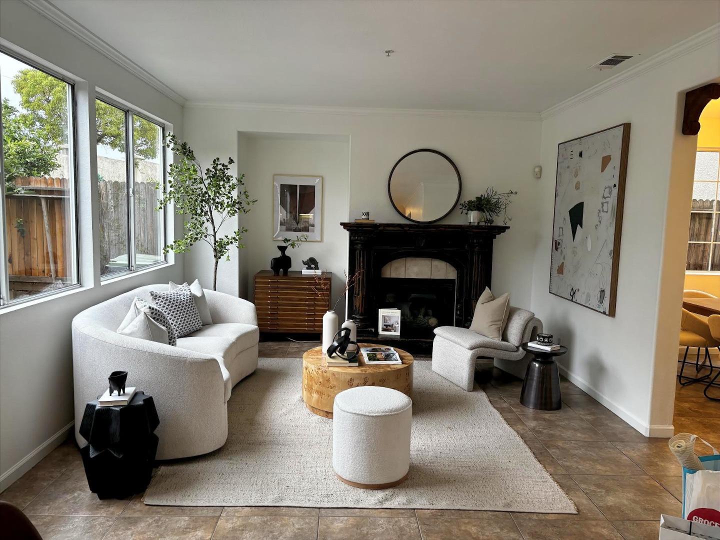 Detail Gallery Image 6 of 33 For 16 Vista Pointe Dr, Watsonville,  CA 95076 - 4 Beds | 2/1 Baths