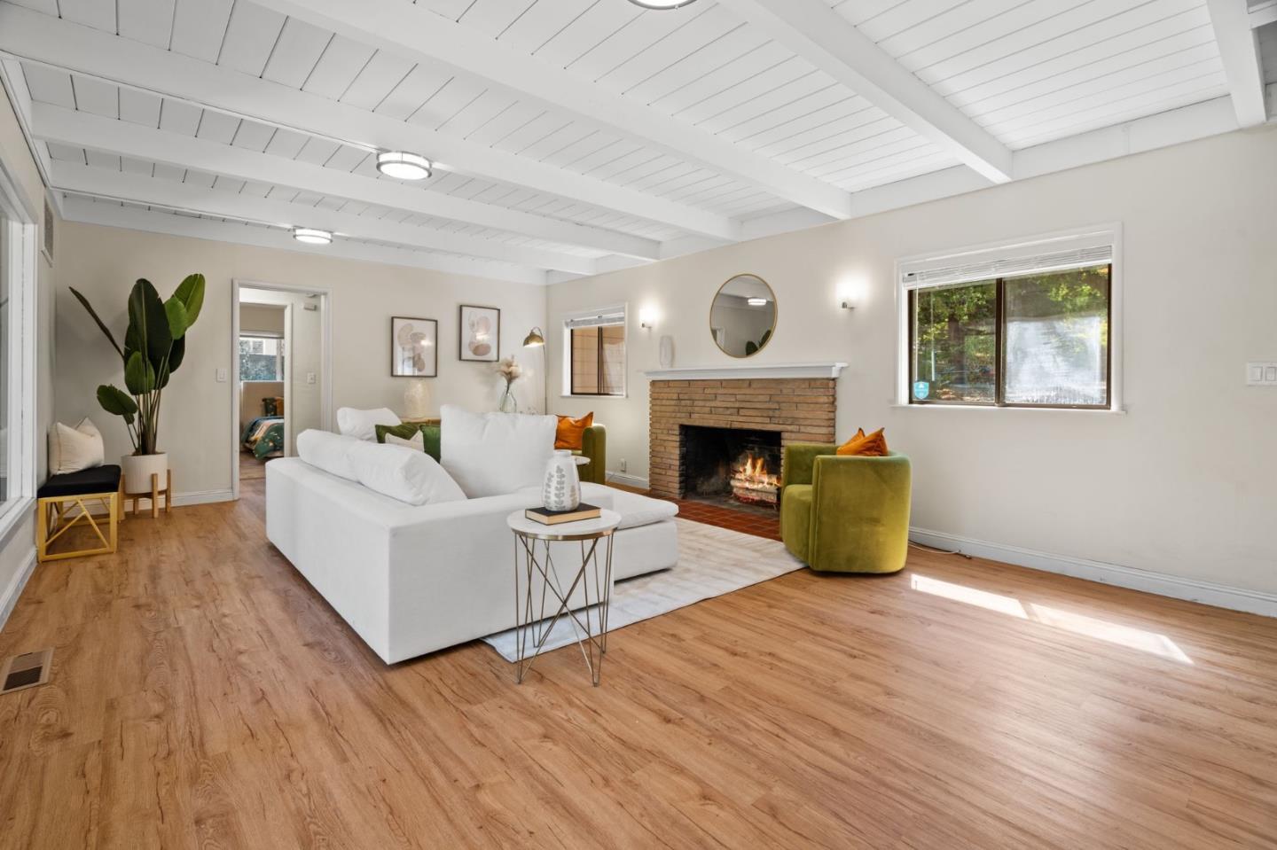 Detail Gallery Image 11 of 32 For 20141 Mendelsohn Ln, Saratoga,  CA 95070 - – Beds | – Baths