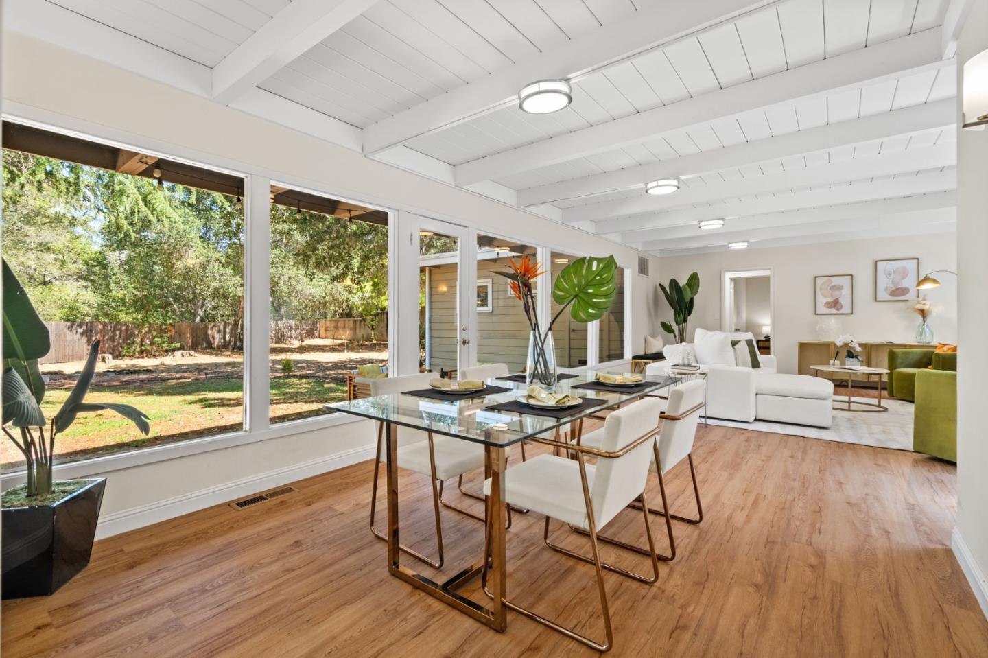 Detail Gallery Image 12 of 32 For 20141 Mendelsohn Ln, Saratoga,  CA 95070 - – Beds | – Baths