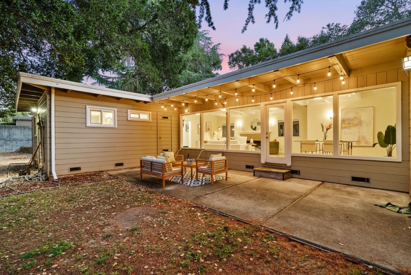 Detail Gallery Image 26 of 32 For 20141 Mendelsohn Ln, Saratoga,  CA 95070 - – Beds | – Baths