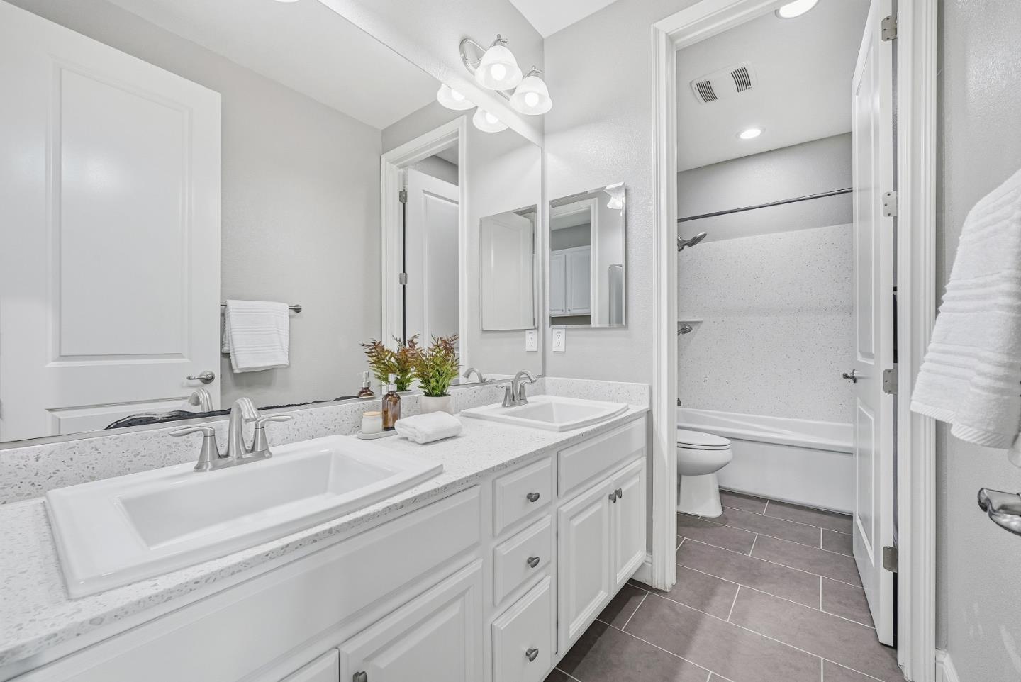 Photo #21: ML82022265 Listing: Photo #21