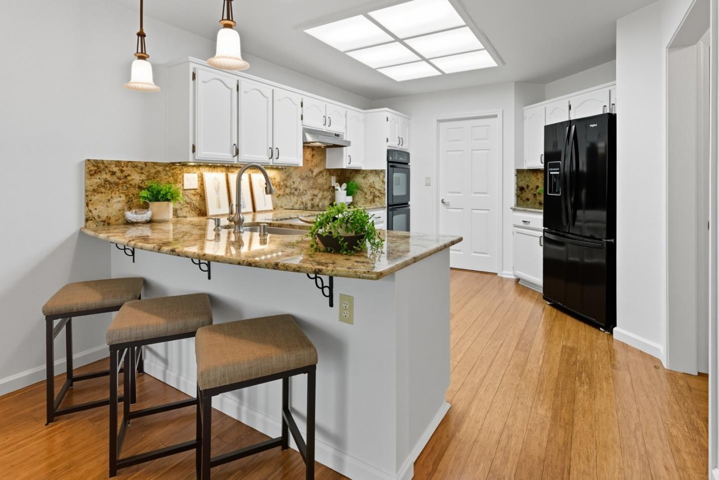 Detail Gallery Image 14 of 35 For 7812 Prestwick Cir, San Jose,  CA 95135 - 2 Beds | 2 Baths