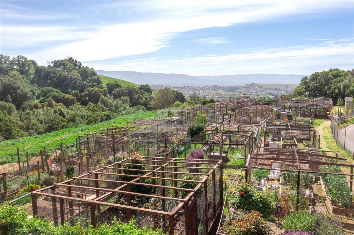 Detail Gallery Image 32 of 35 For 7812 Prestwick Cir, San Jose,  CA 95135 - 2 Beds | 2 Baths