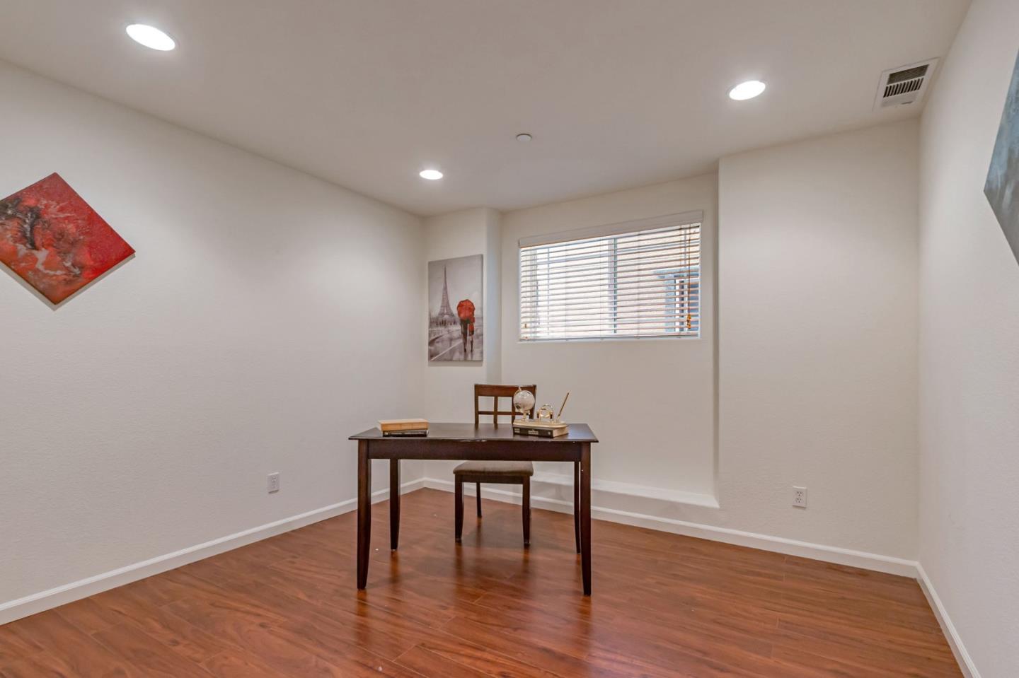 Detail Gallery Image 16 of 44 For 1103 Vida Larga Loop, Milpitas,  CA 95035 - 4 Beds | 3/1 Baths