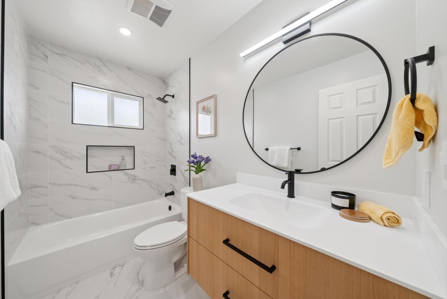 Detail Gallery Image 11 of 17 For 3352 Landess Ave #D,  San Jose,  CA 95132 - 3 Beds | 1/1 Baths