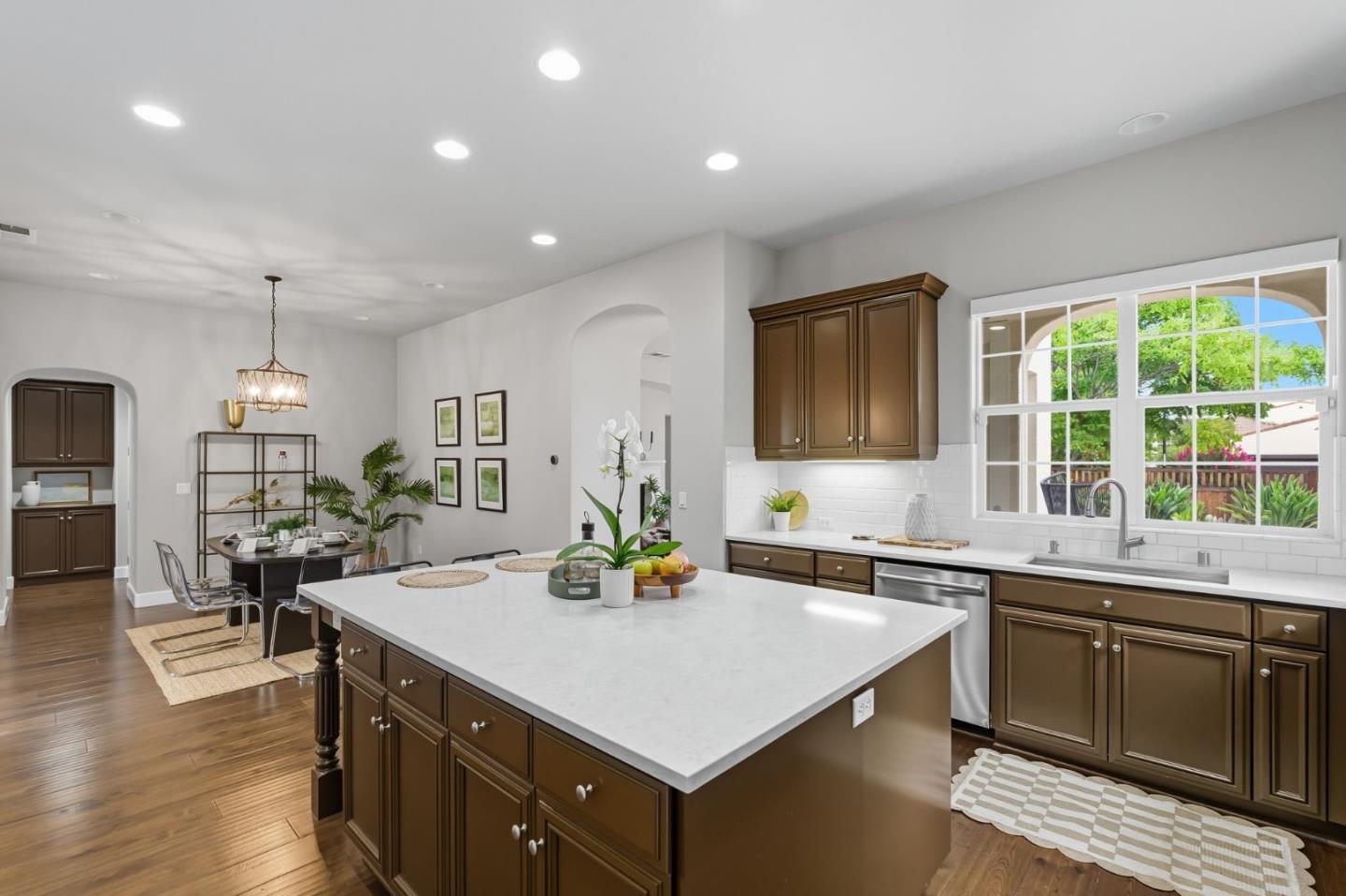 Detail Gallery Image 7 of 55 For 2129 Creekview Dr, Danville,  CA 94506 - 5 Beds | 5 Baths