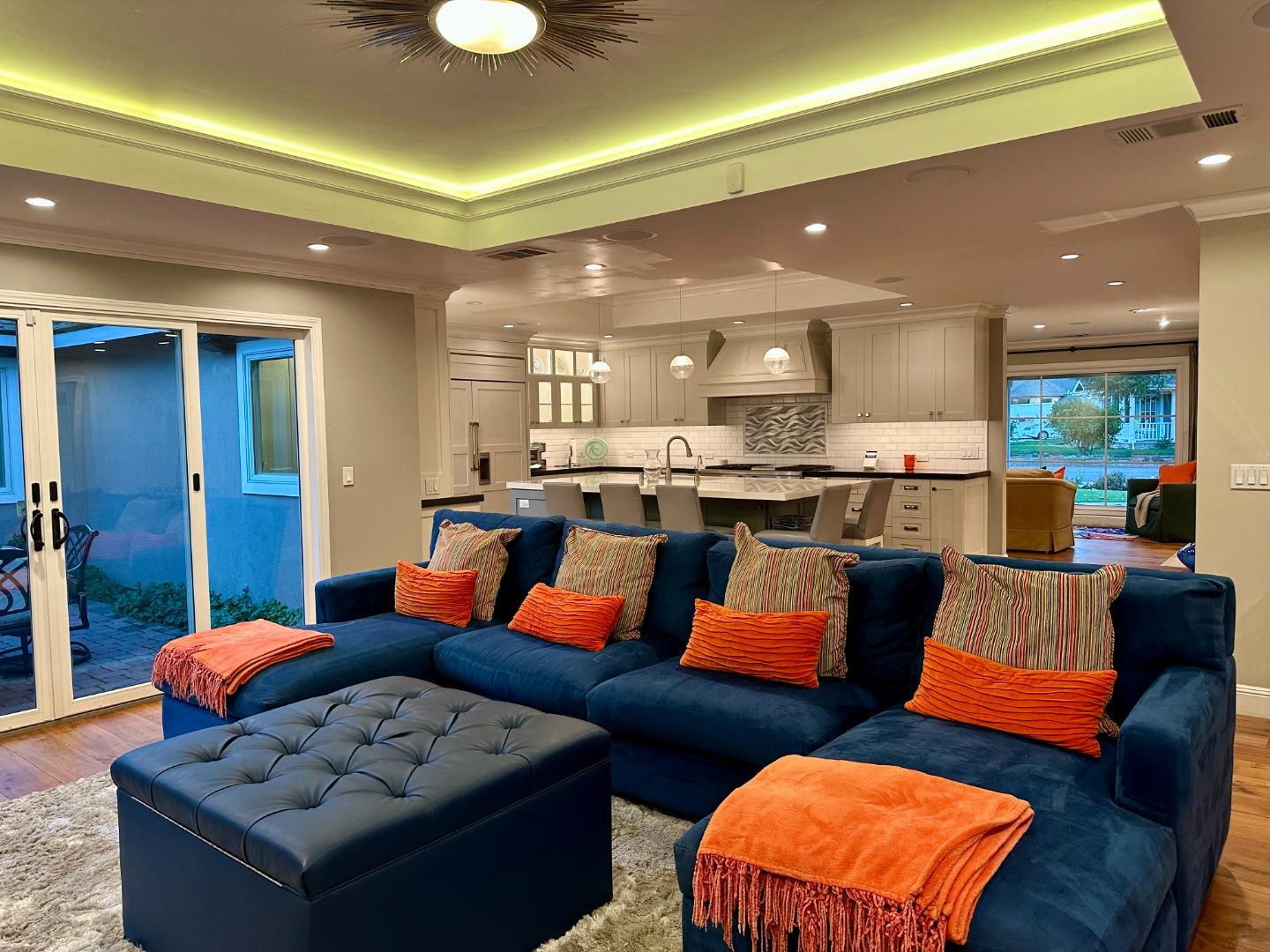 Detail Gallery Image 12 of 38 For 14421 Lenray Ln, San Jose,  CA 95124 - 5 Beds | 4 Baths