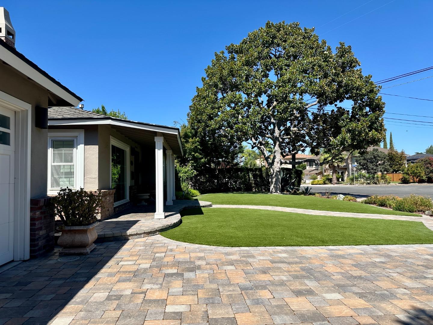 Detail Gallery Image 2 of 8 For 14421 Lenray Ln, San Jose,  CA 95124 - 5 Beds | 4 Baths