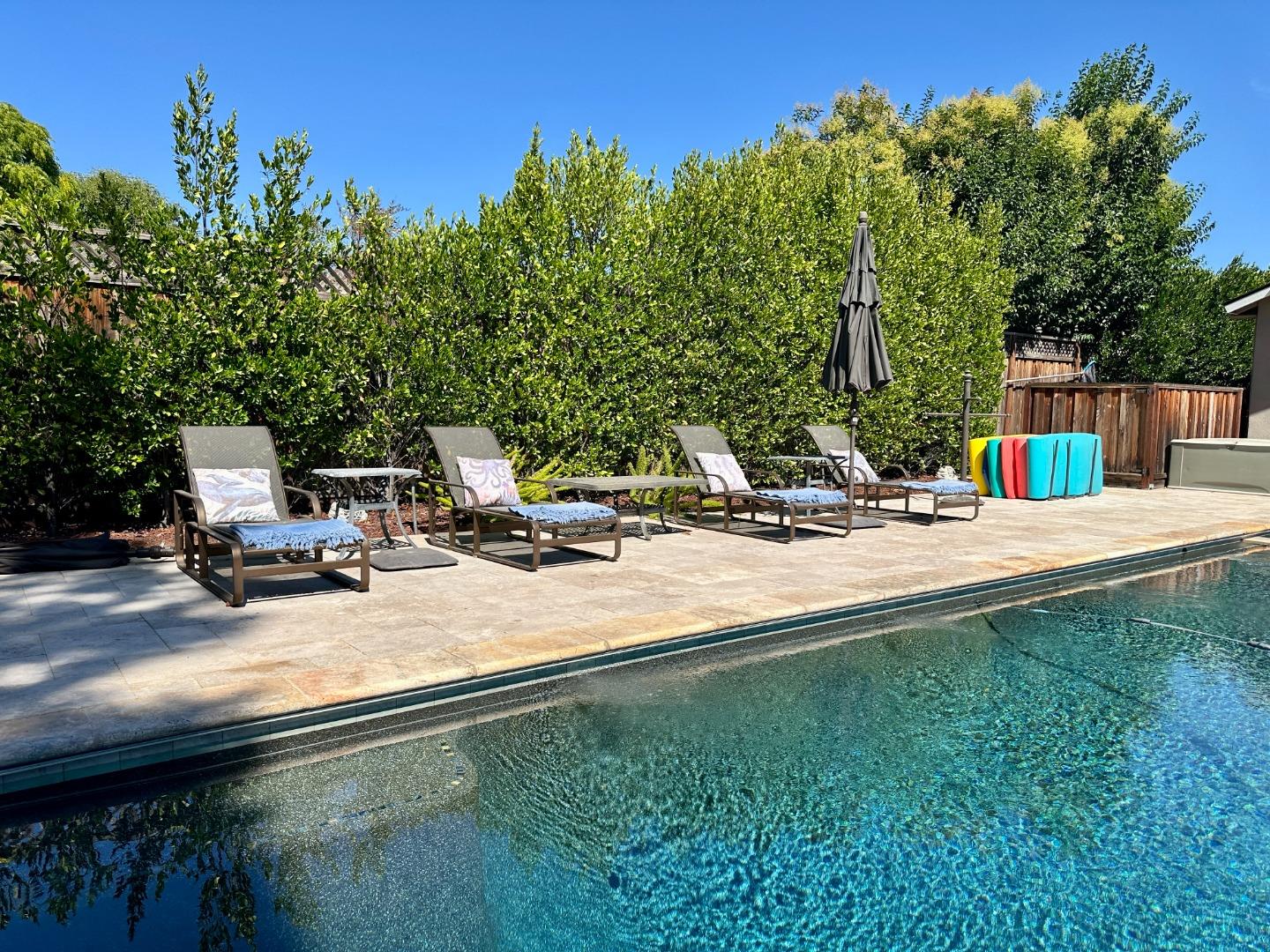 Detail Gallery Image 37 of 38 For 14421 Lenray Ln, San Jose,  CA 95124 - 5 Beds | 4 Baths