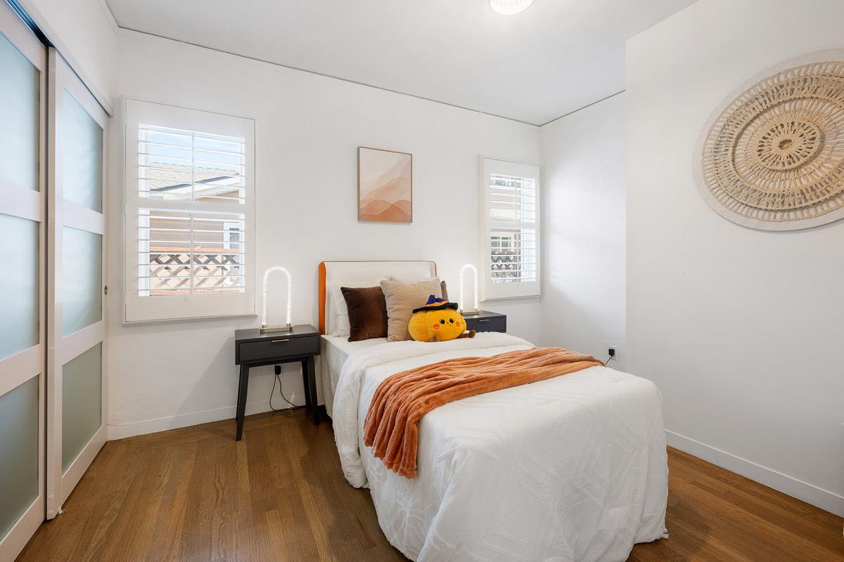 Detail Gallery Image 27 of 60 For 1111 Laguna Ave, Burlingame,  CA 94010 - 6 Beds | 4 Baths