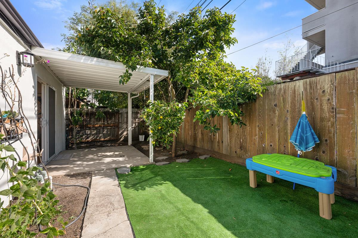 Detail Gallery Image 53 of 60 For 1111 Laguna Ave, Burlingame,  CA 94010 - 6 Beds | 4 Baths