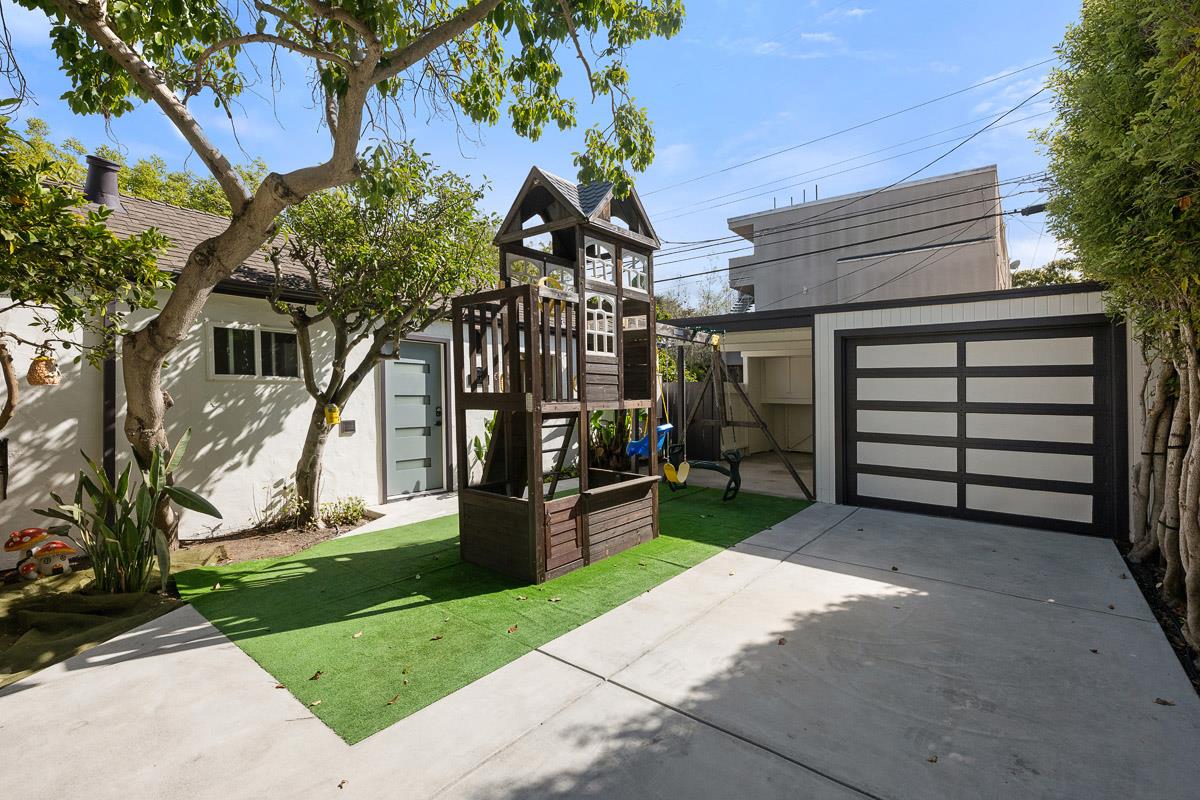 Detail Gallery Image 56 of 60 For 1111 Laguna Ave, Burlingame,  CA 94010 - 6 Beds | 4 Baths