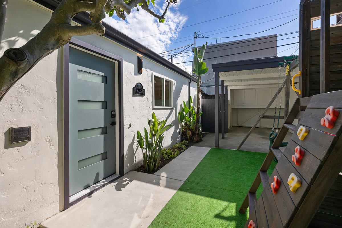 Detail Gallery Image 58 of 60 For 1111 Laguna Ave, Burlingame,  CA 94010 - 6 Beds | 4 Baths