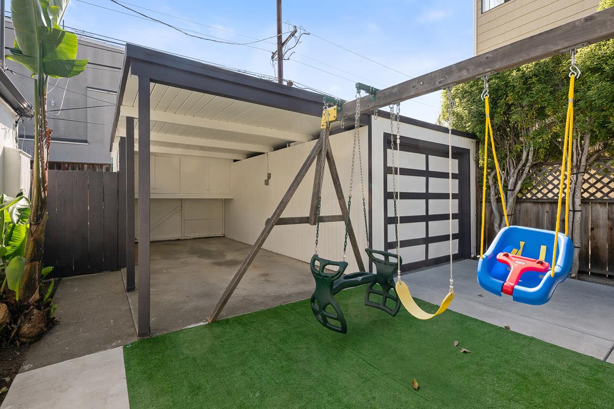 Detail Gallery Image 59 of 60 For 1111 Laguna Ave, Burlingame,  CA 94010 - 6 Beds | 4 Baths