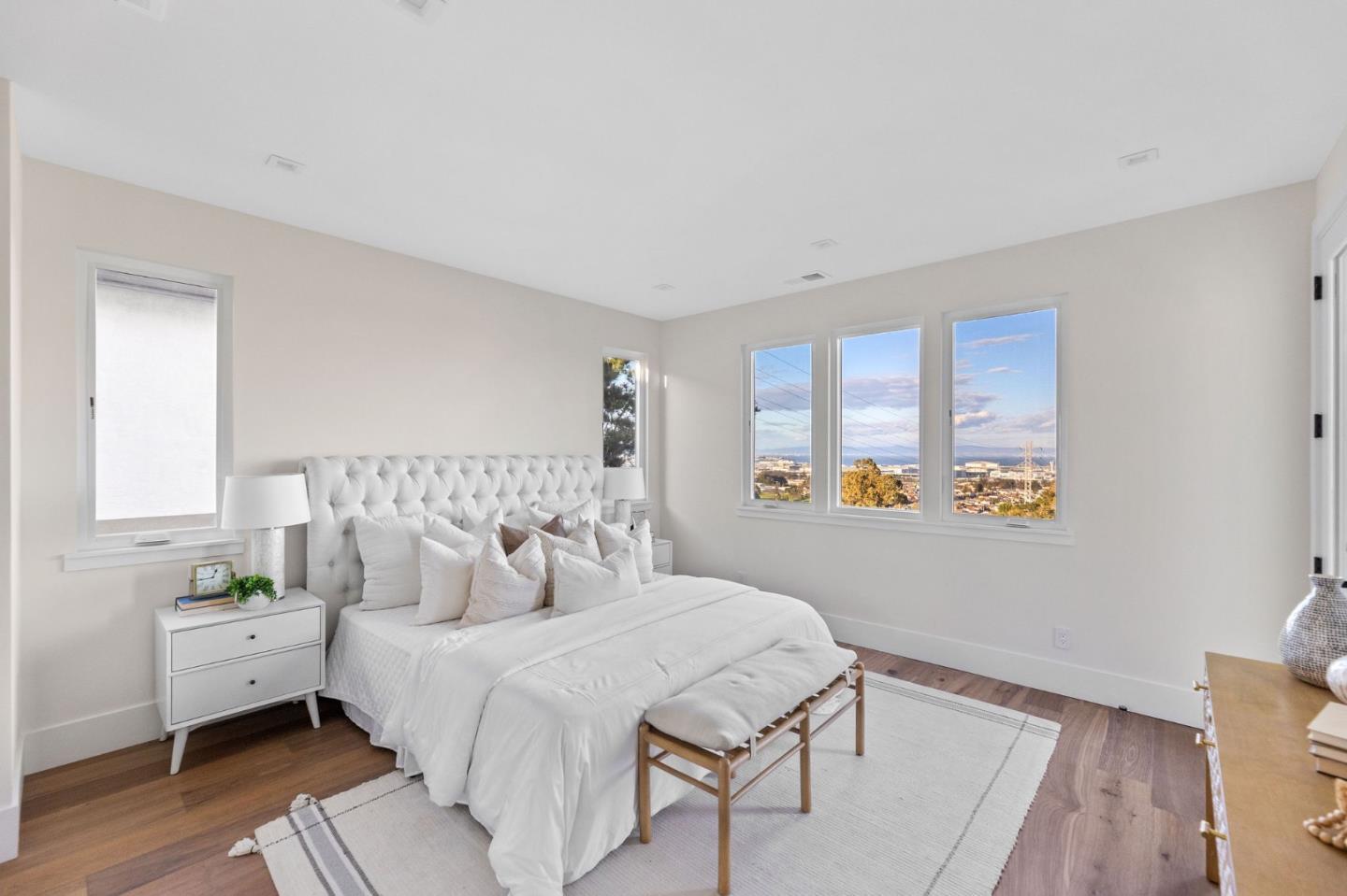 Detail Gallery Image 27 of 36 For 842 Clearfield Dr, Millbrae,  CA 94030 - 4 Beds | 3 Baths