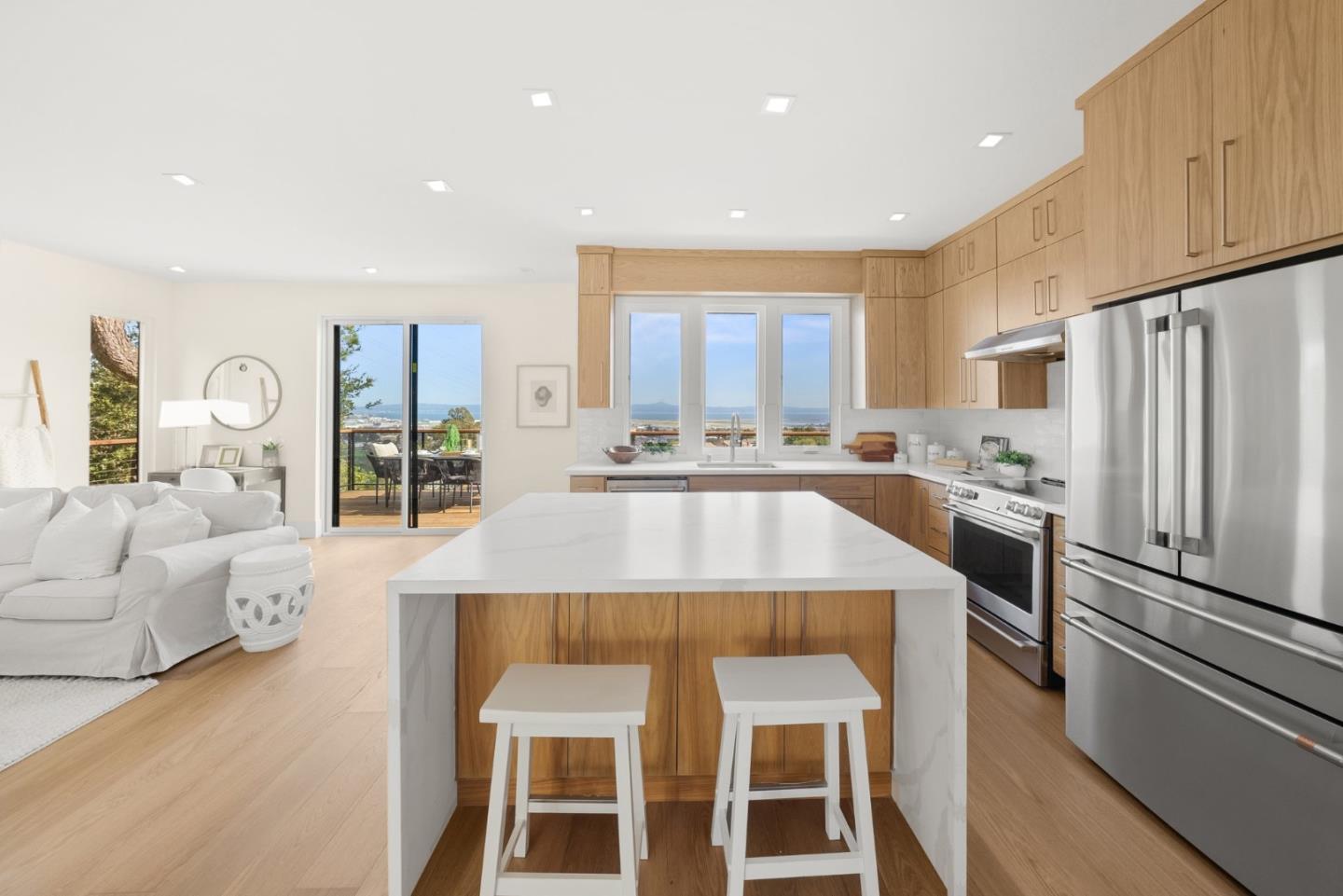 Detail Gallery Image 3 of 36 For 842 Clearfield Dr, Millbrae,  CA 94030 - 4 Beds | 3 Baths