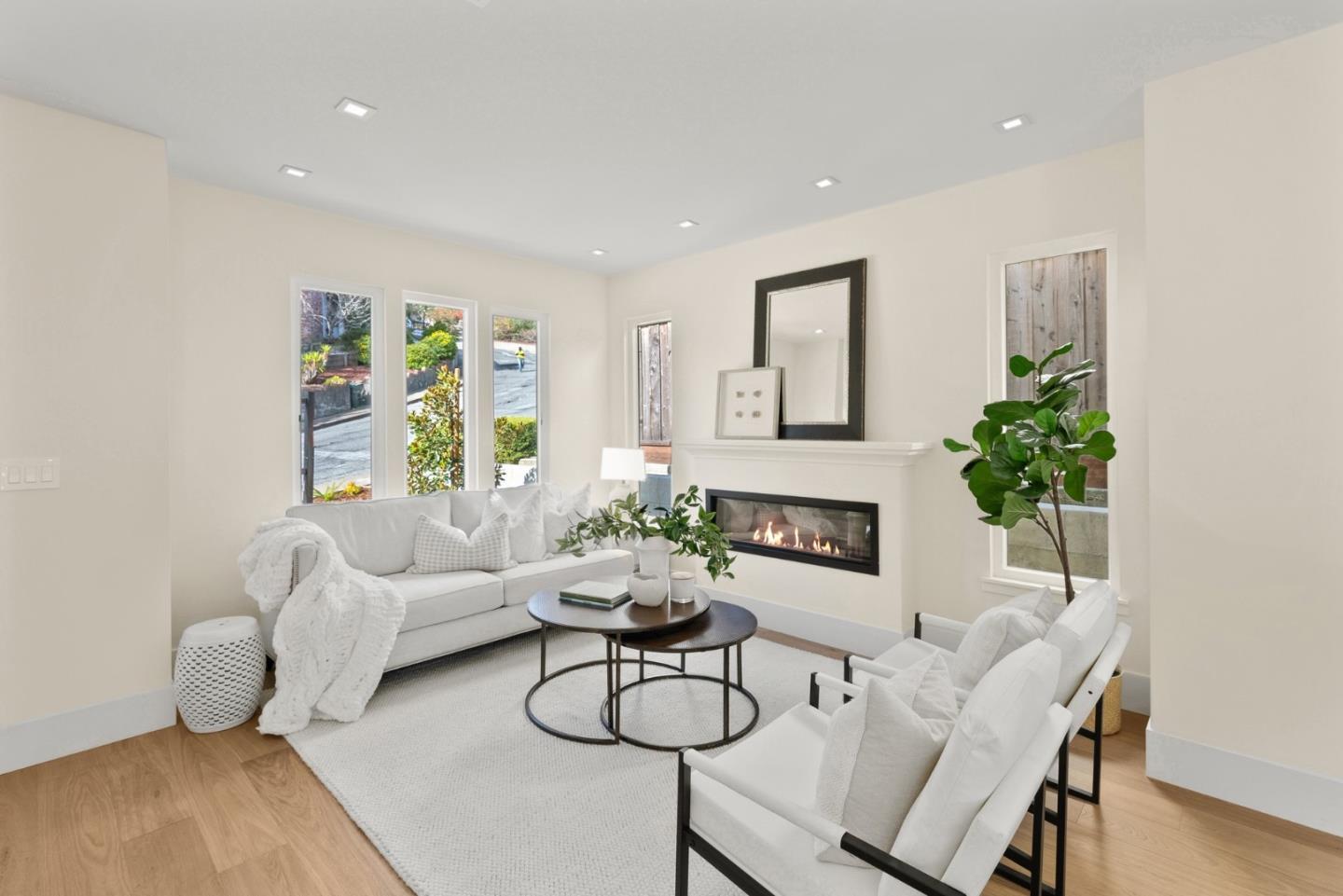 Detail Gallery Image 6 of 36 For 842 Clearfield Dr, Millbrae,  CA 94030 - 4 Beds | 3 Baths