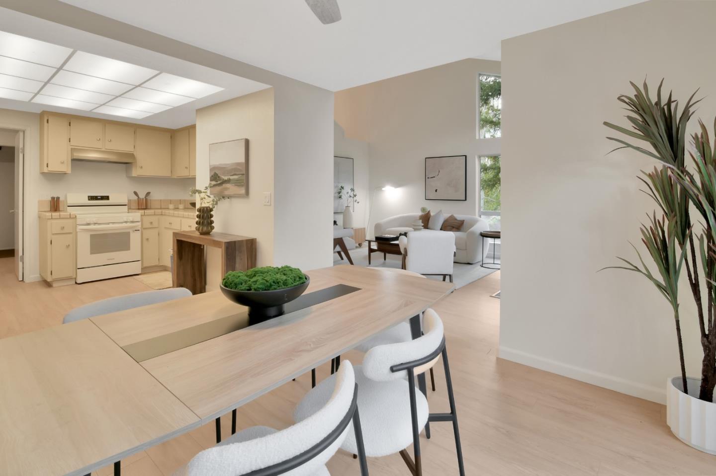 Detail Gallery Image 14 of 69 For 7392 Tulare Hill Dr, San Jose,  CA 95139 - 3 Beds | 2/1 Baths