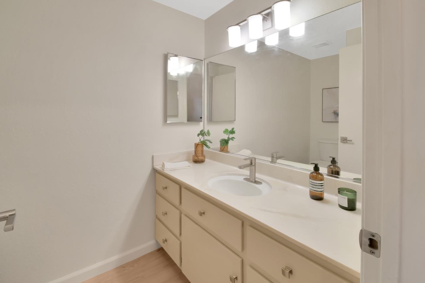 Detail Gallery Image 21 of 69 For 7392 Tulare Hill Dr, San Jose,  CA 95139 - 3 Beds | 2/1 Baths