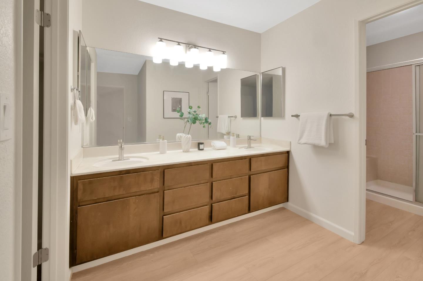 Detail Gallery Image 29 of 69 For 7392 Tulare Hill Dr, San Jose,  CA 95139 - 3 Beds | 2/1 Baths