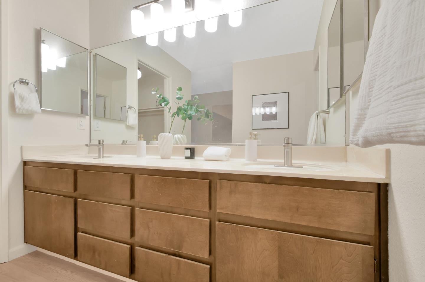 Detail Gallery Image 33 of 69 For 7392 Tulare Hill Dr, San Jose,  CA 95139 - 3 Beds | 2/1 Baths