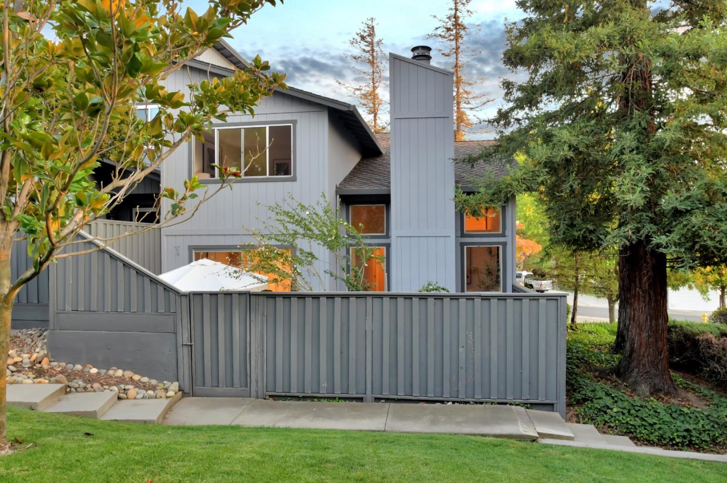 Detail Gallery Image 5 of 69 For 7392 Tulare Hill Dr, San Jose,  CA 95139 - 3 Beds | 2/1 Baths