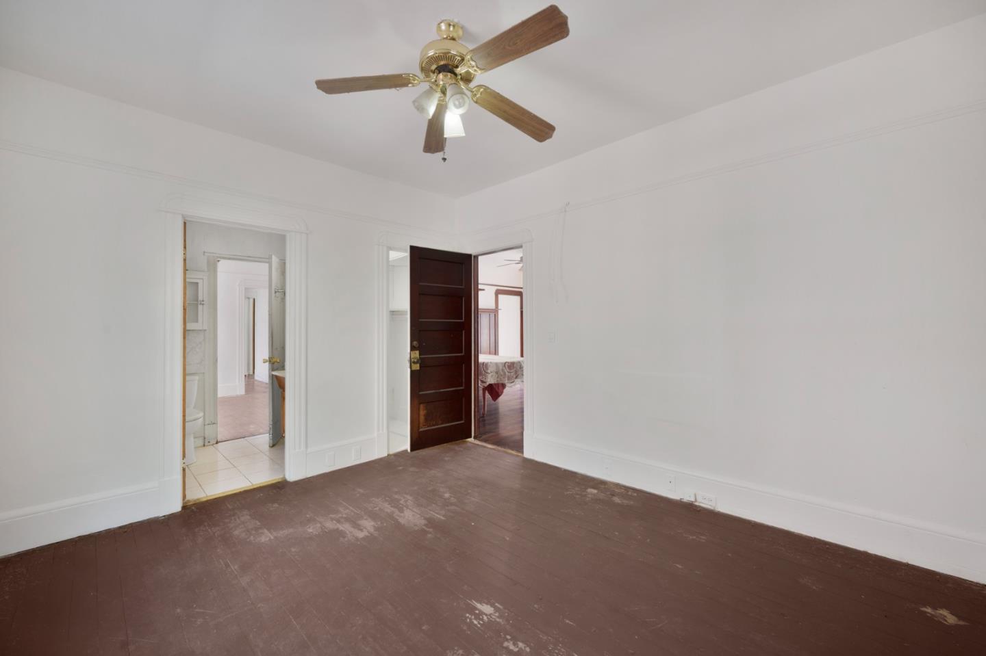 Detail Gallery Image 11 of 32 For 674 S 5th St, San Jose,  CA 95112 - 3 Beds | 3/1 Baths