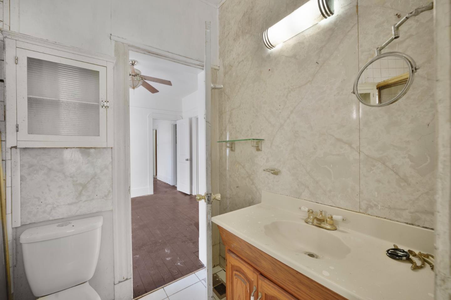 Detail Gallery Image 15 of 32 For 674 S 5th St, San Jose,  CA 95112 - 3 Beds | 3/1 Baths