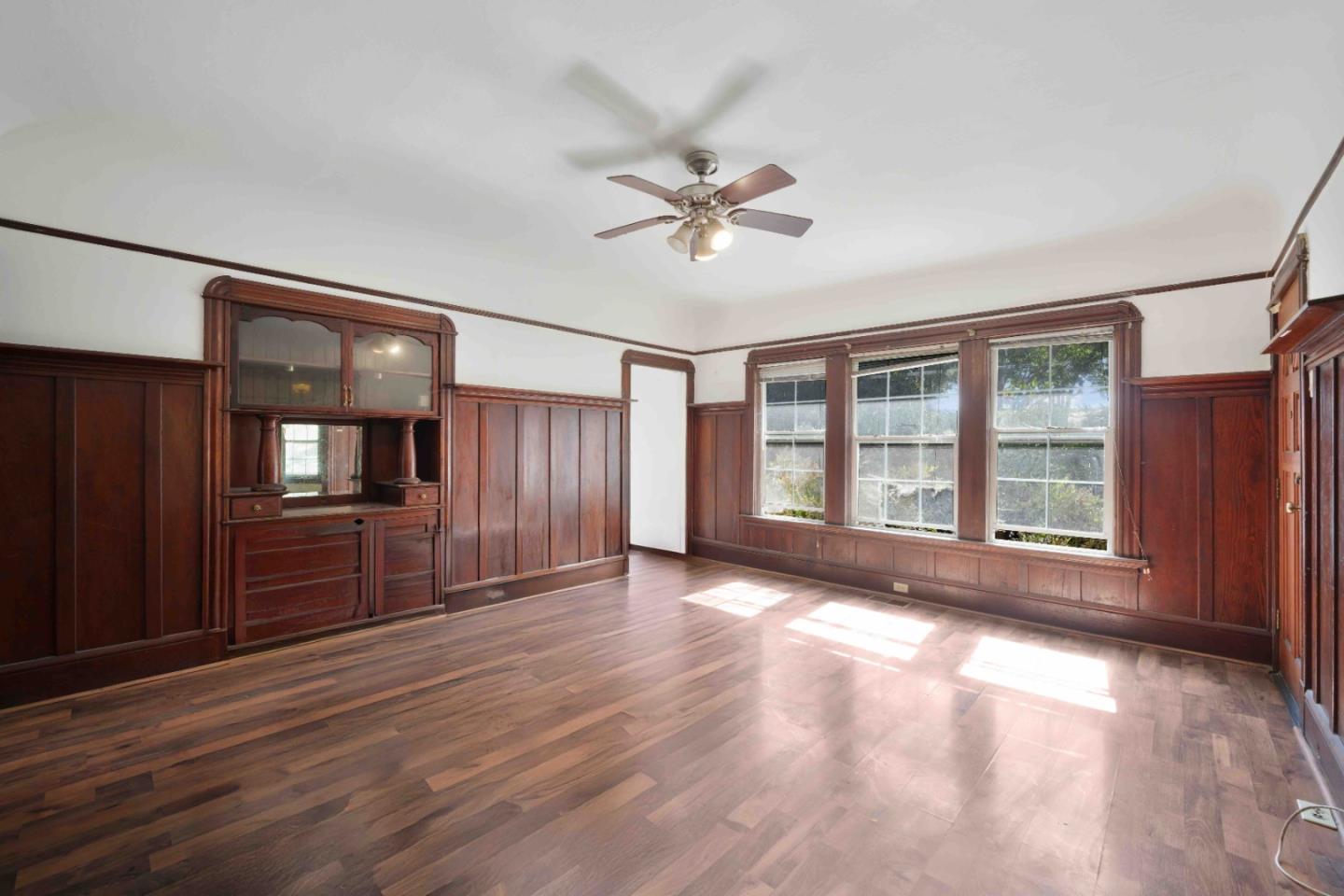 Detail Gallery Image 6 of 32 For 674 S 5th St, San Jose,  CA 95112 - 3 Beds | 3/1 Baths