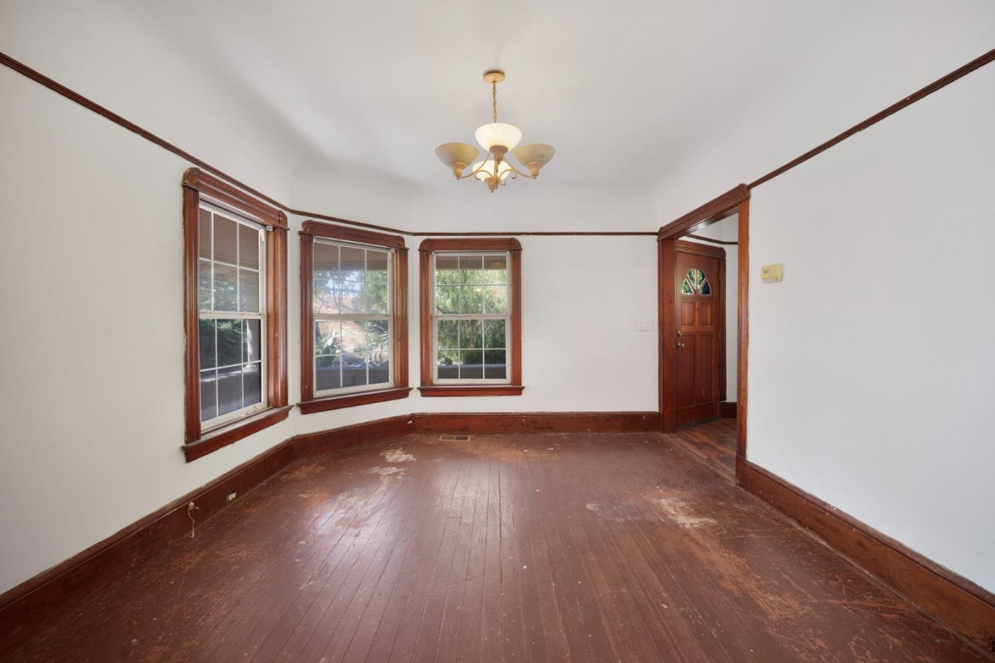 Detail Gallery Image 7 of 32 For 674 S 5th St, San Jose,  CA 95112 - 3 Beds | 3/1 Baths